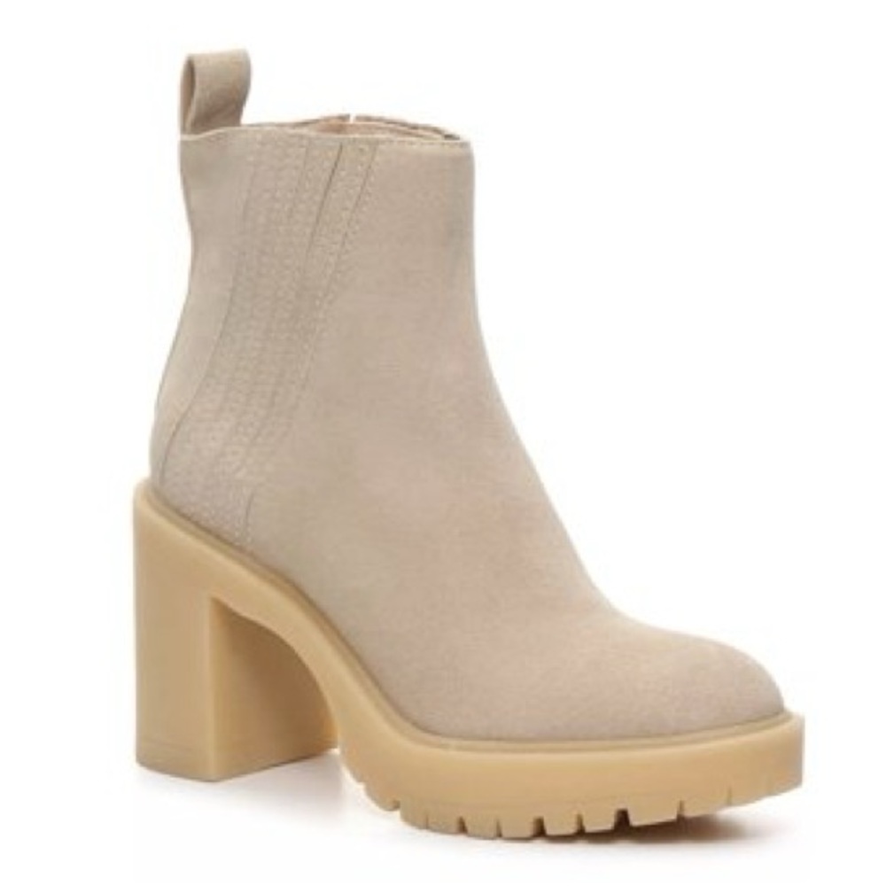 Dolce Vita Bootie suede leather Beige Chunky Heel Ankle Boots lug sole SIZE 8